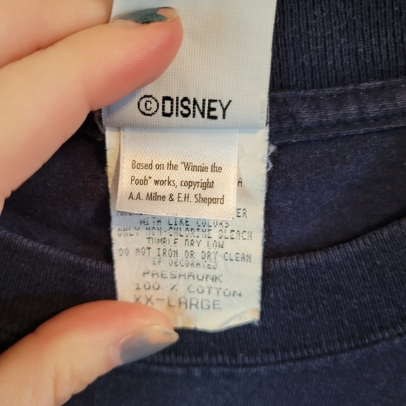 Vintage Winnie The Pooh NYC Navy Tee Shirt - Picture 5 of 6
